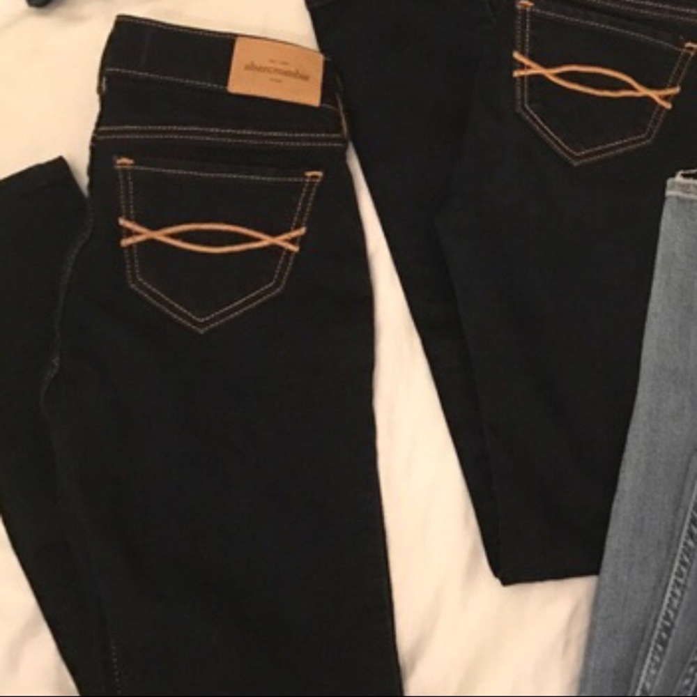 Abercrombie Dark Wash Jeans NWOT -K1
